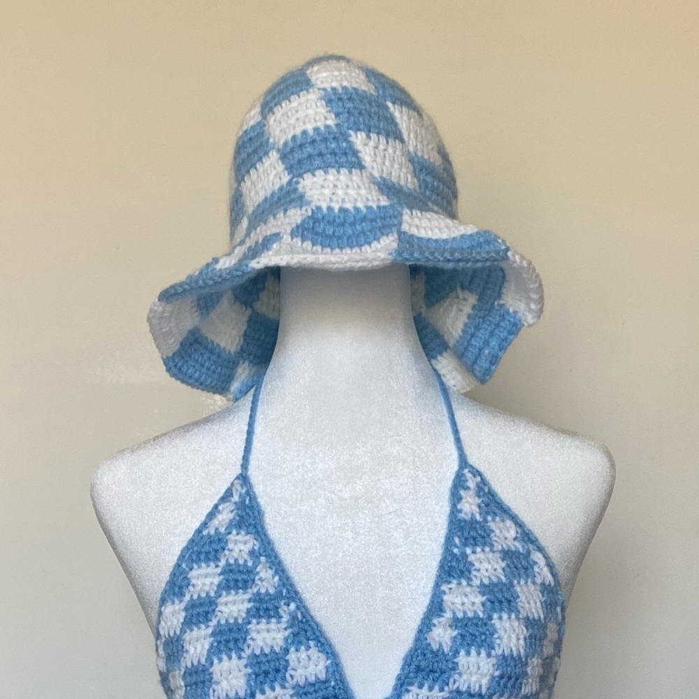 Crochet bucket hat
